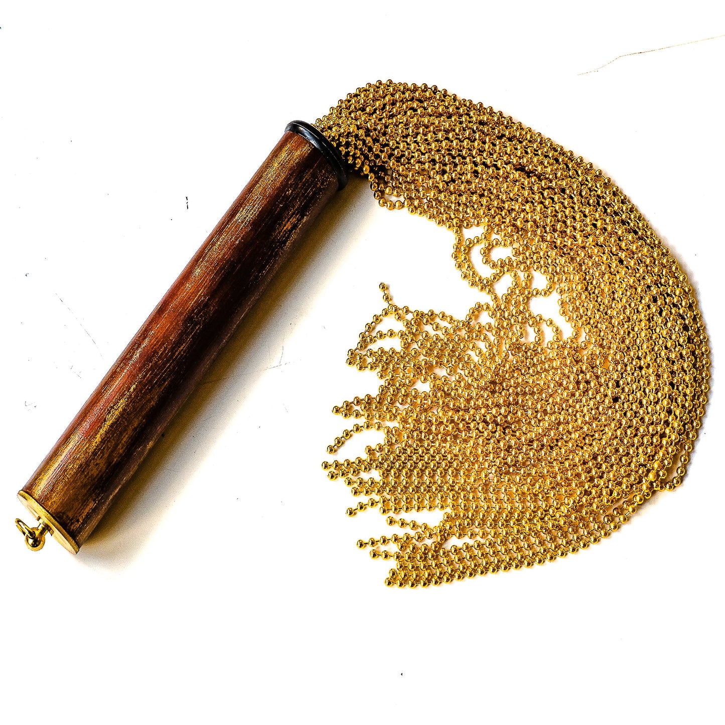Solid Gold. 53cm/21" Kugelketten-Flogger