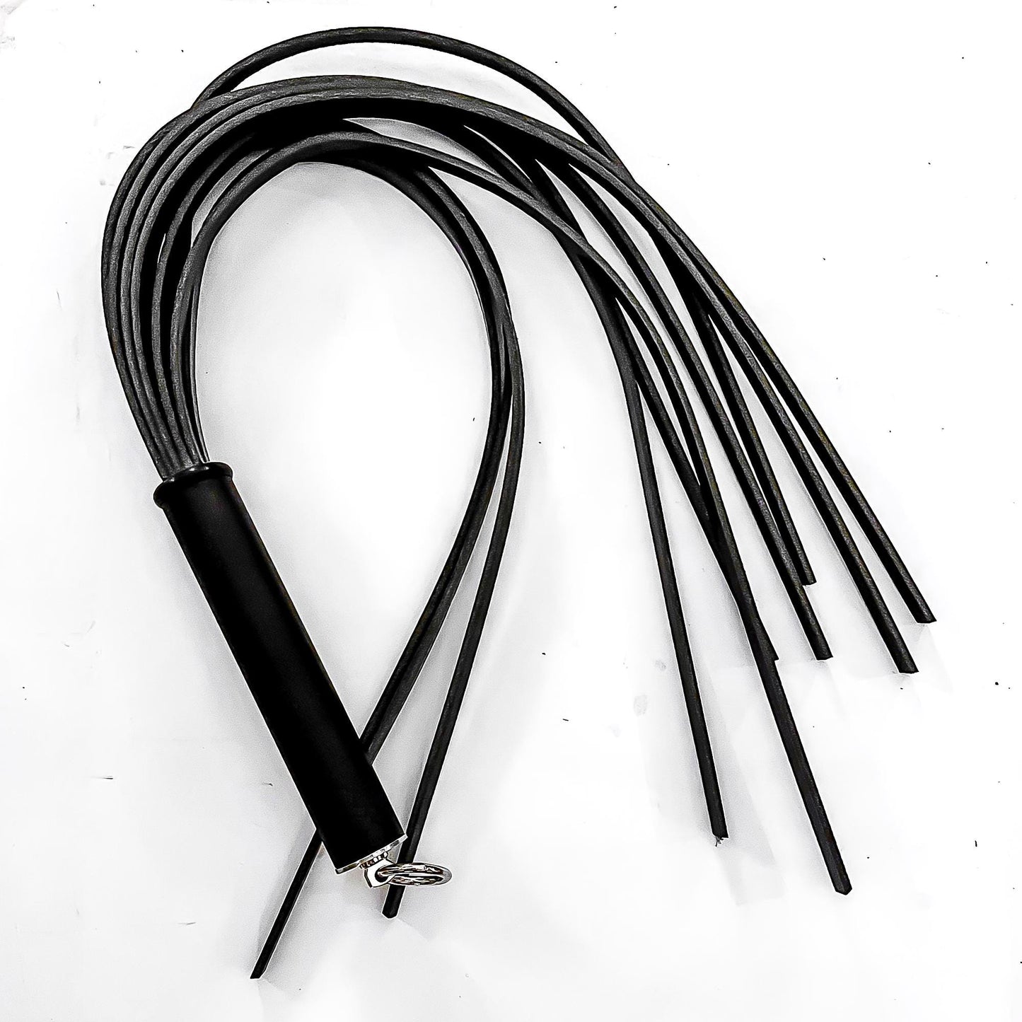 Buffalo Gals/Hard&Heavy/Black (76cm/30") whip made of hard buffalo leather. BDSM