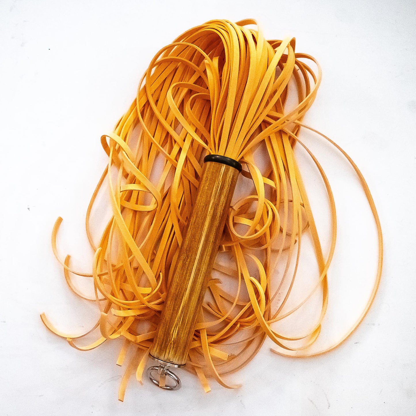 Tagliatelle/Vegan/Girasole. 61cm/24" floggers