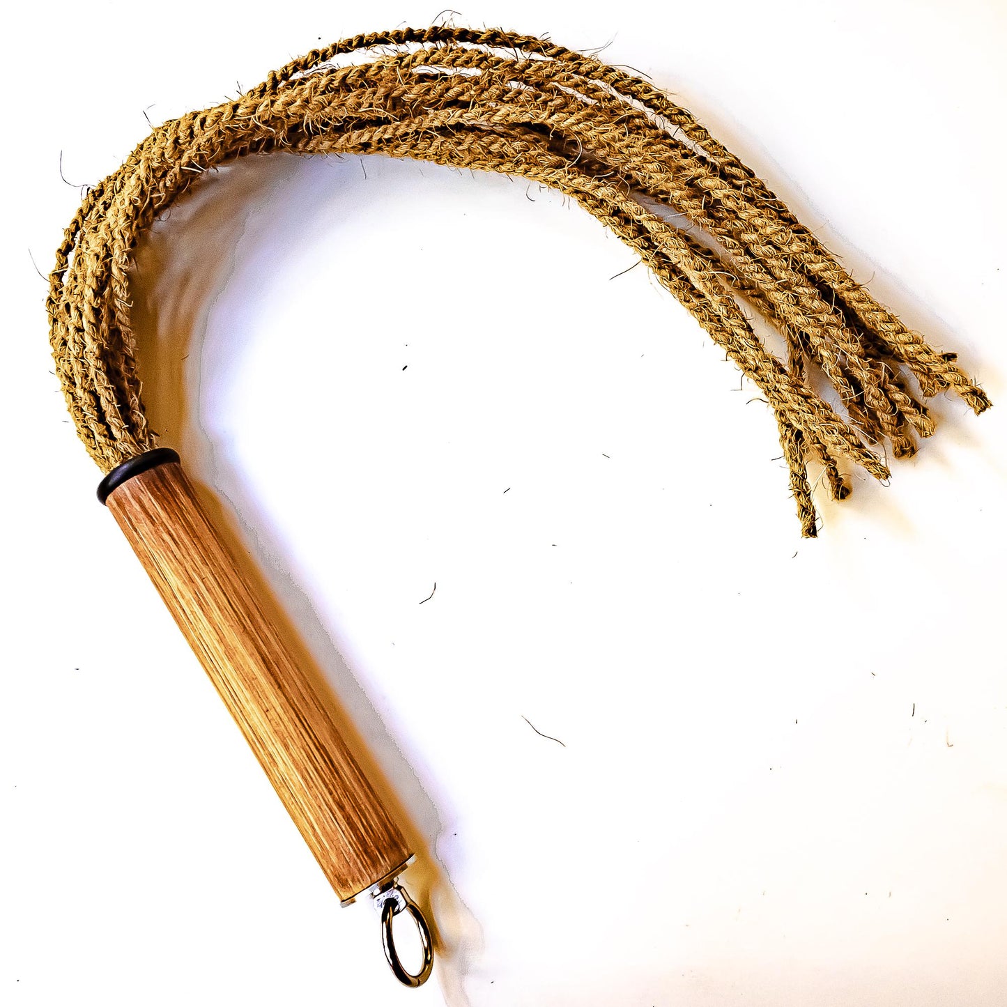 Rustic. 61cm/24" coconut rope flogger