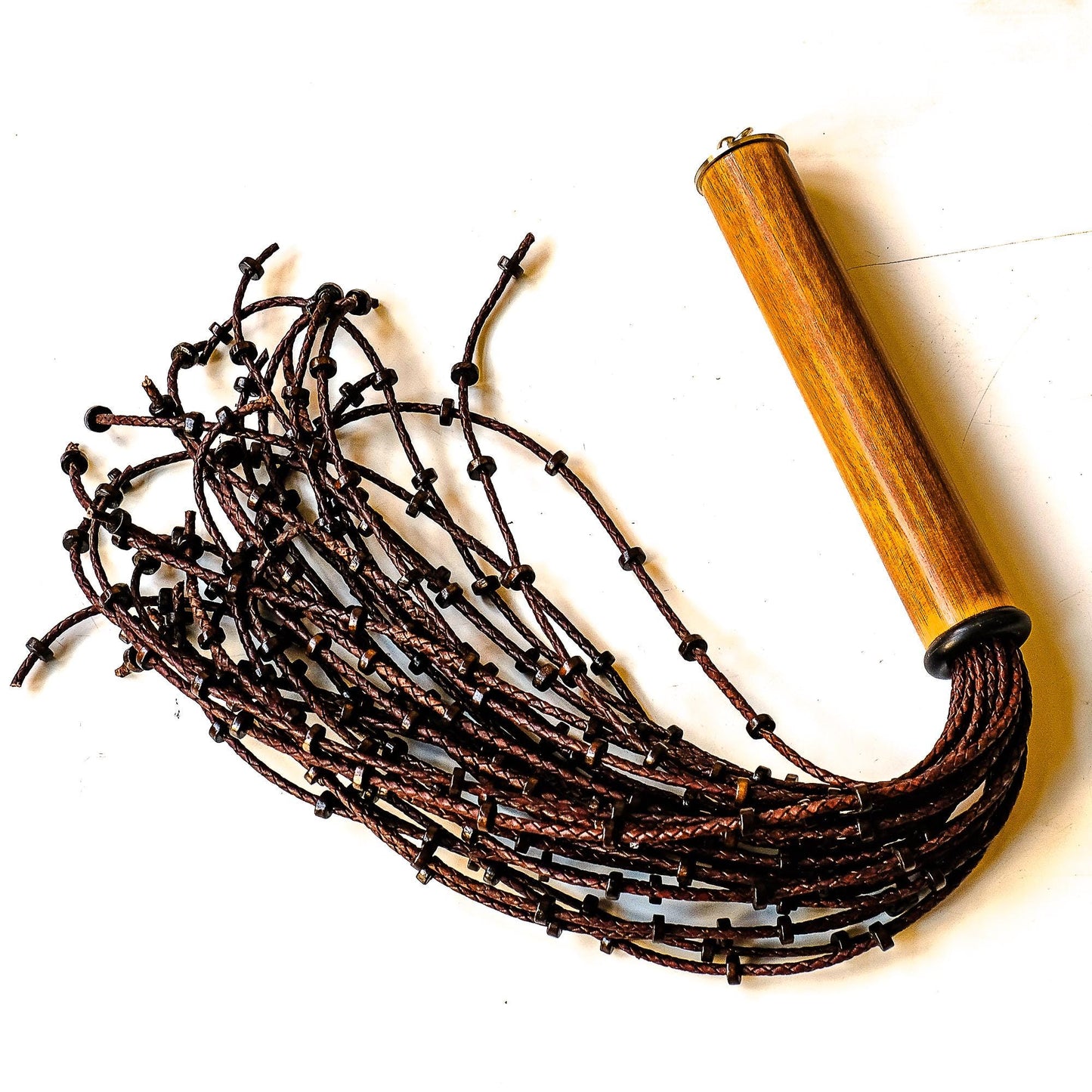 Crisp/Chocolate. 53cm/21" Perlenflogger