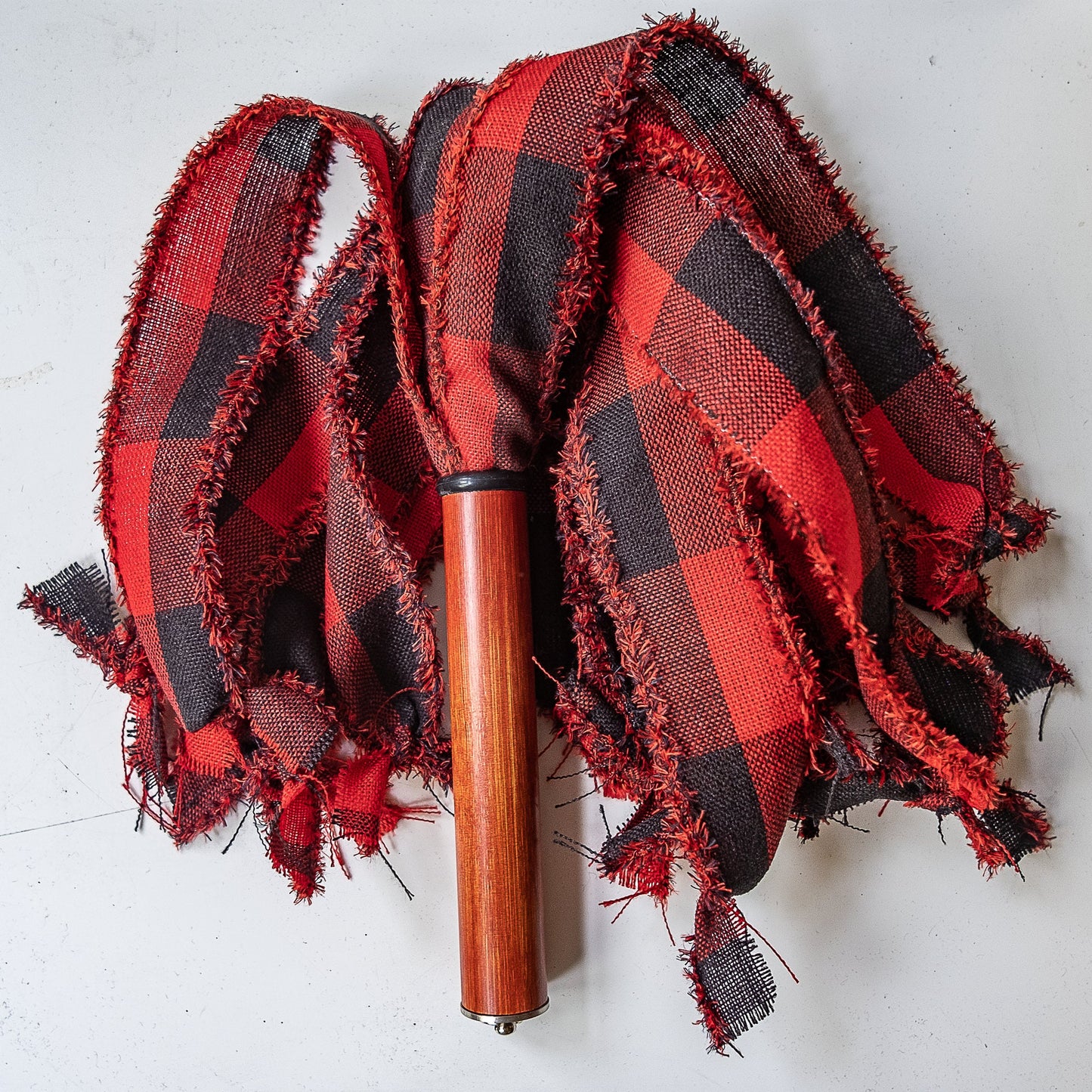 Sweet Sixteen. 61cm/24" floggers
