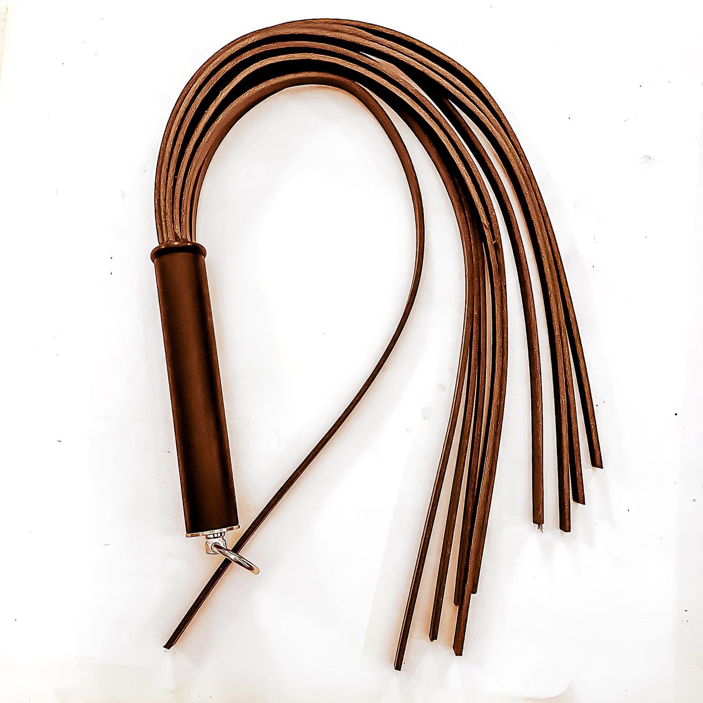 Buffalo Gals/Hard&Heavy/Brown (71cm/28") whip made of hard buffalo leather. BDSM