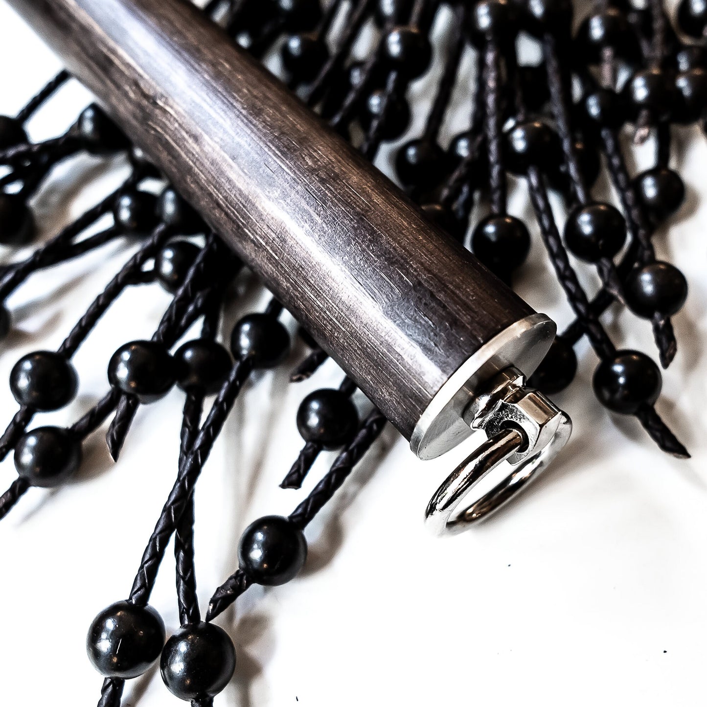 Marbles/Ebony. 53cm/21" floggers