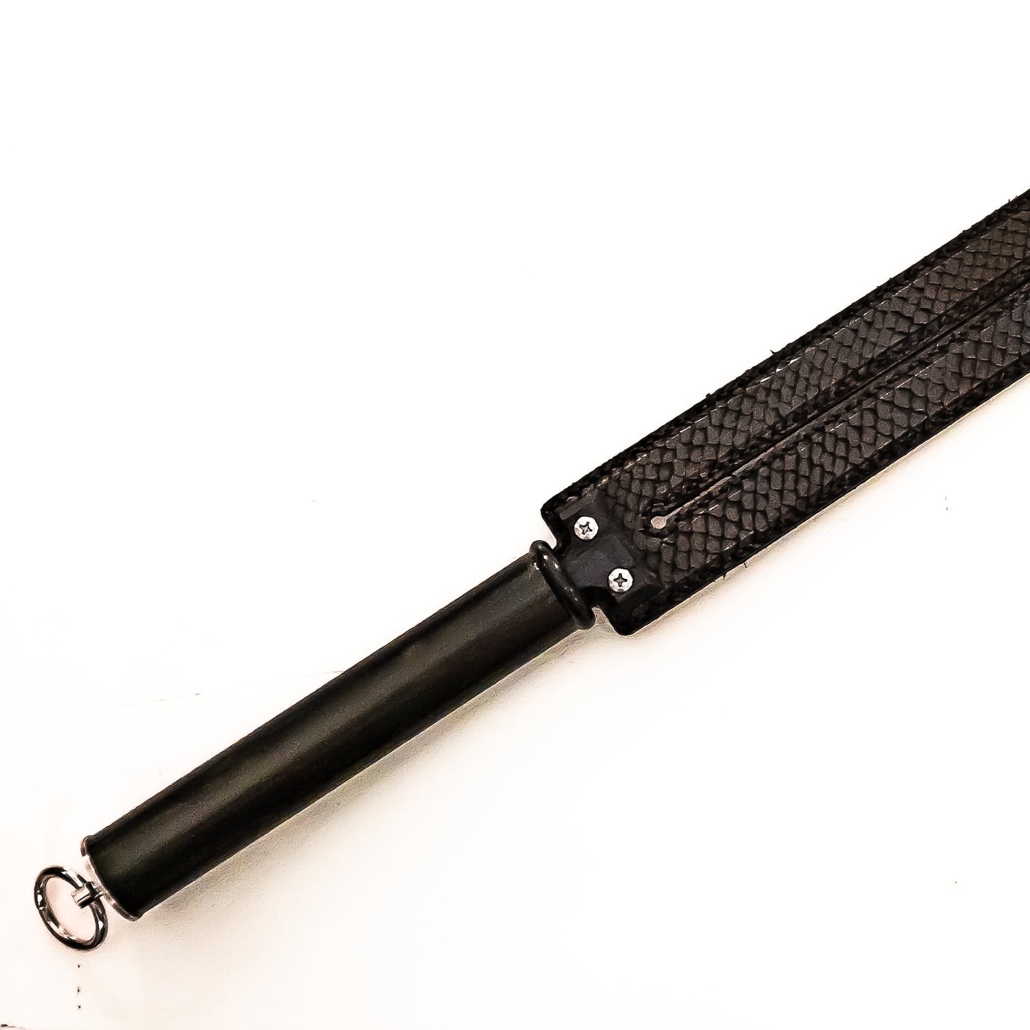 Tawse/Salmon/Black. 51cm/20", double-tongued paddle made of layered leather with carbon inlay