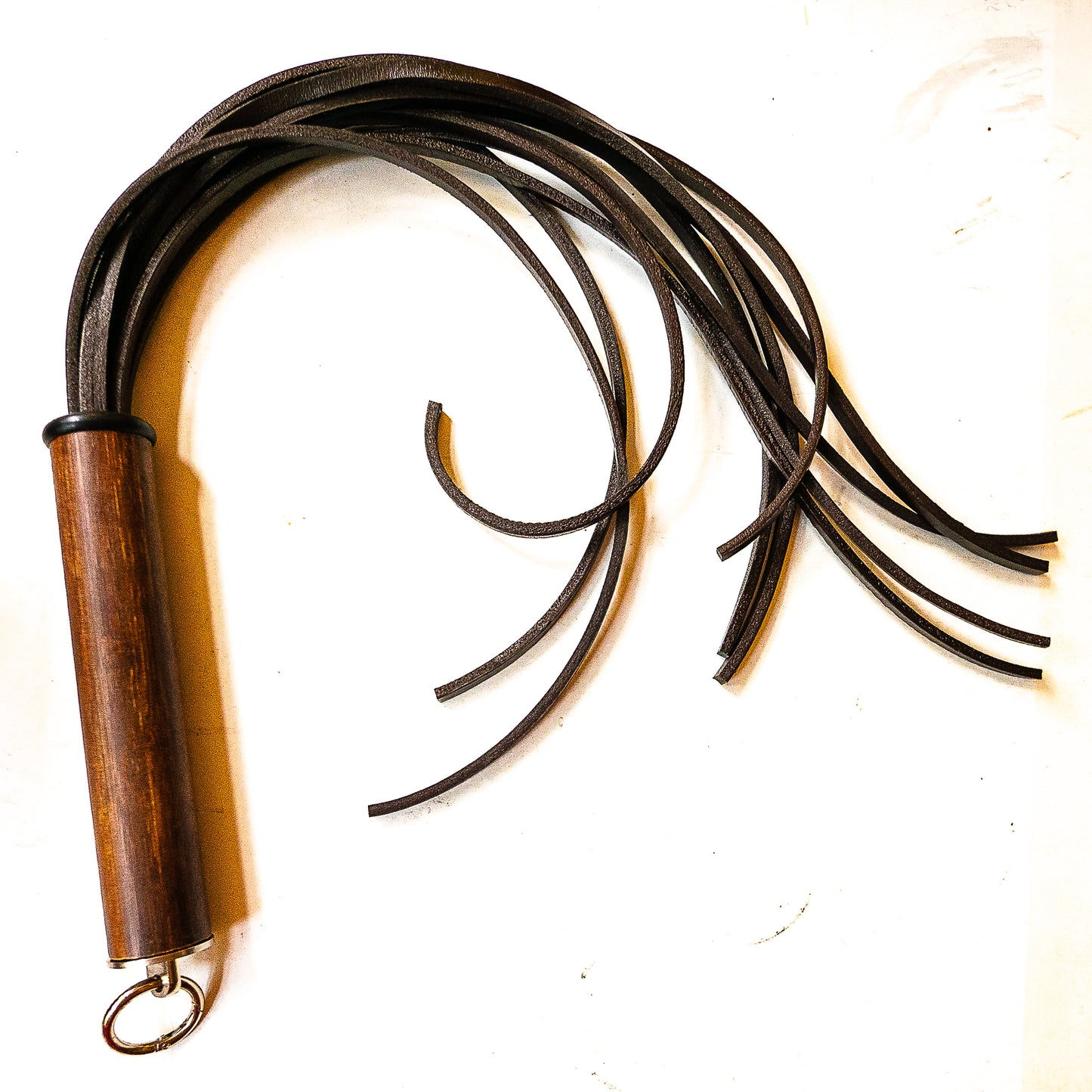 Just Leather / Brown. 61cm/24" flogger made of strong leather strips