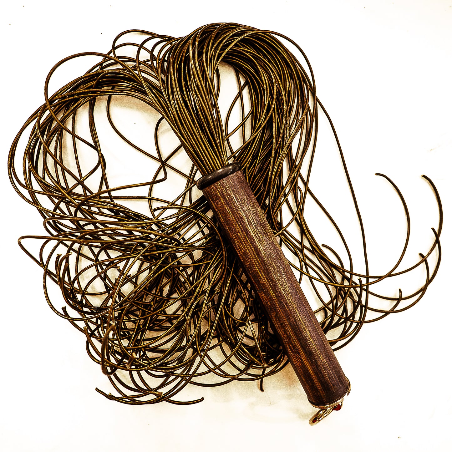 Spaghetti/Sepia. 61cm/24" leather flogger