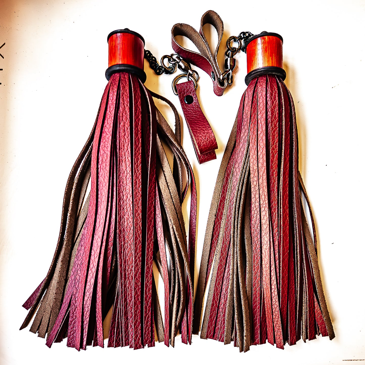Poi/Chocolate Finger Floggers (pair, each 33cm leather + 25cm finger loops and chain)