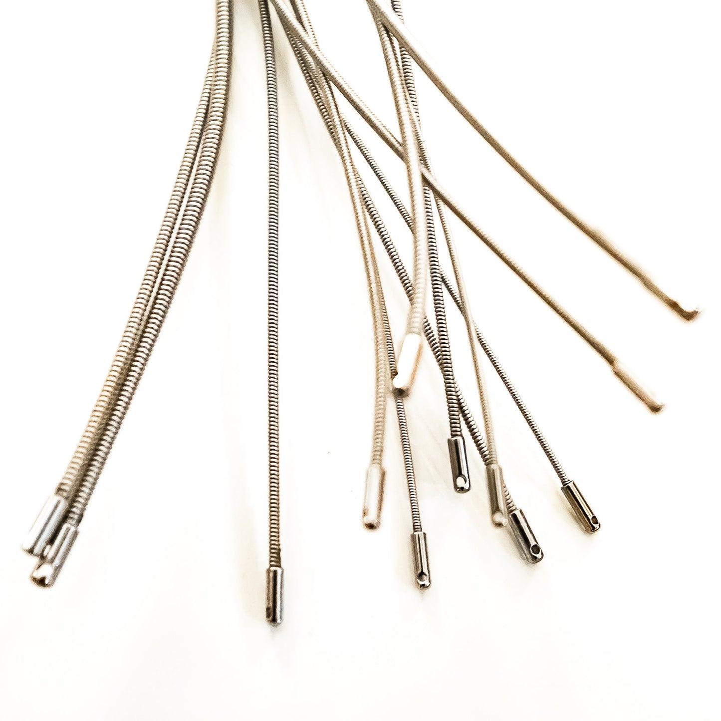 EADG. 61cm/24" whip made of real bass strings