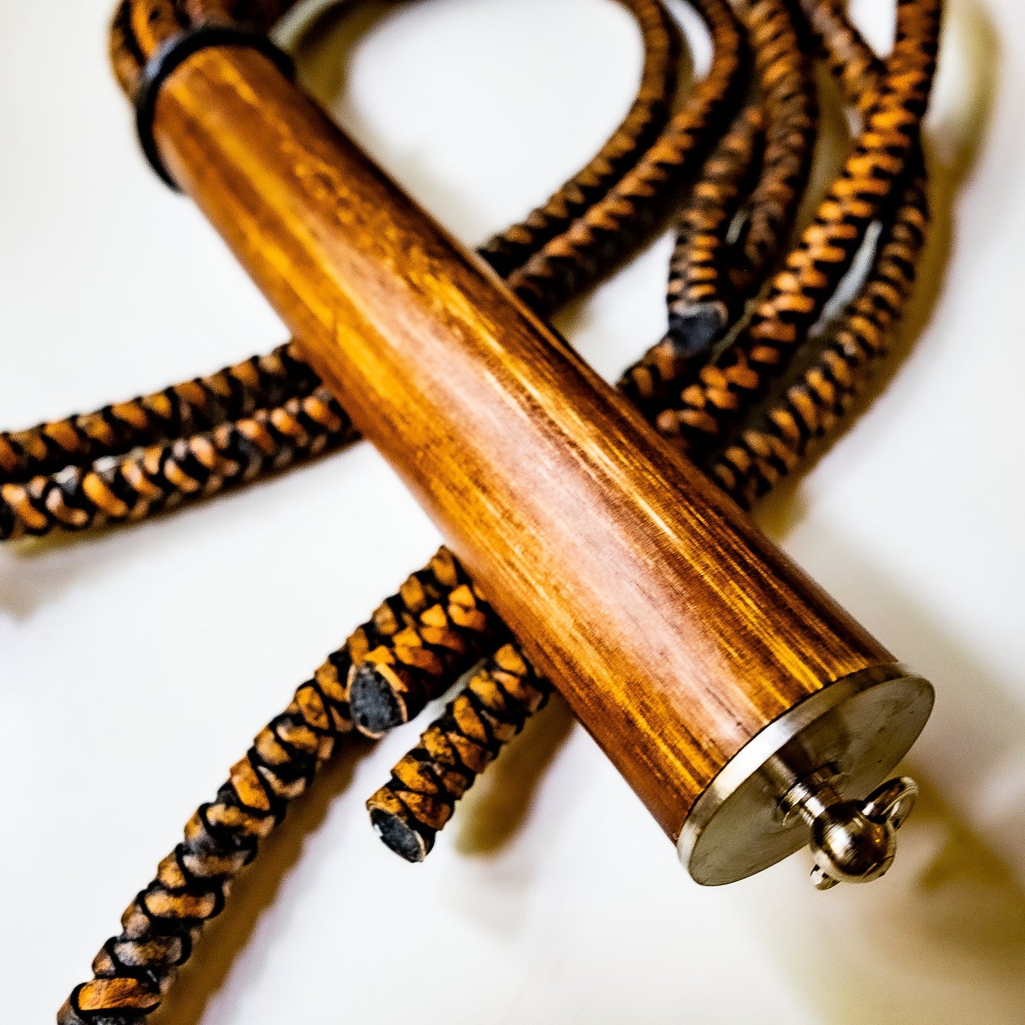 Seven Sisters. 61cm/24" whip with 7 strands