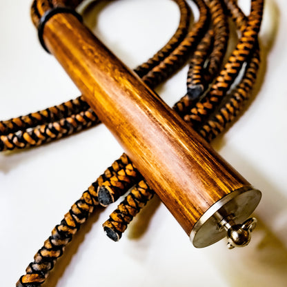 Seven Sisters. 61cm/24" whip with 7 strands