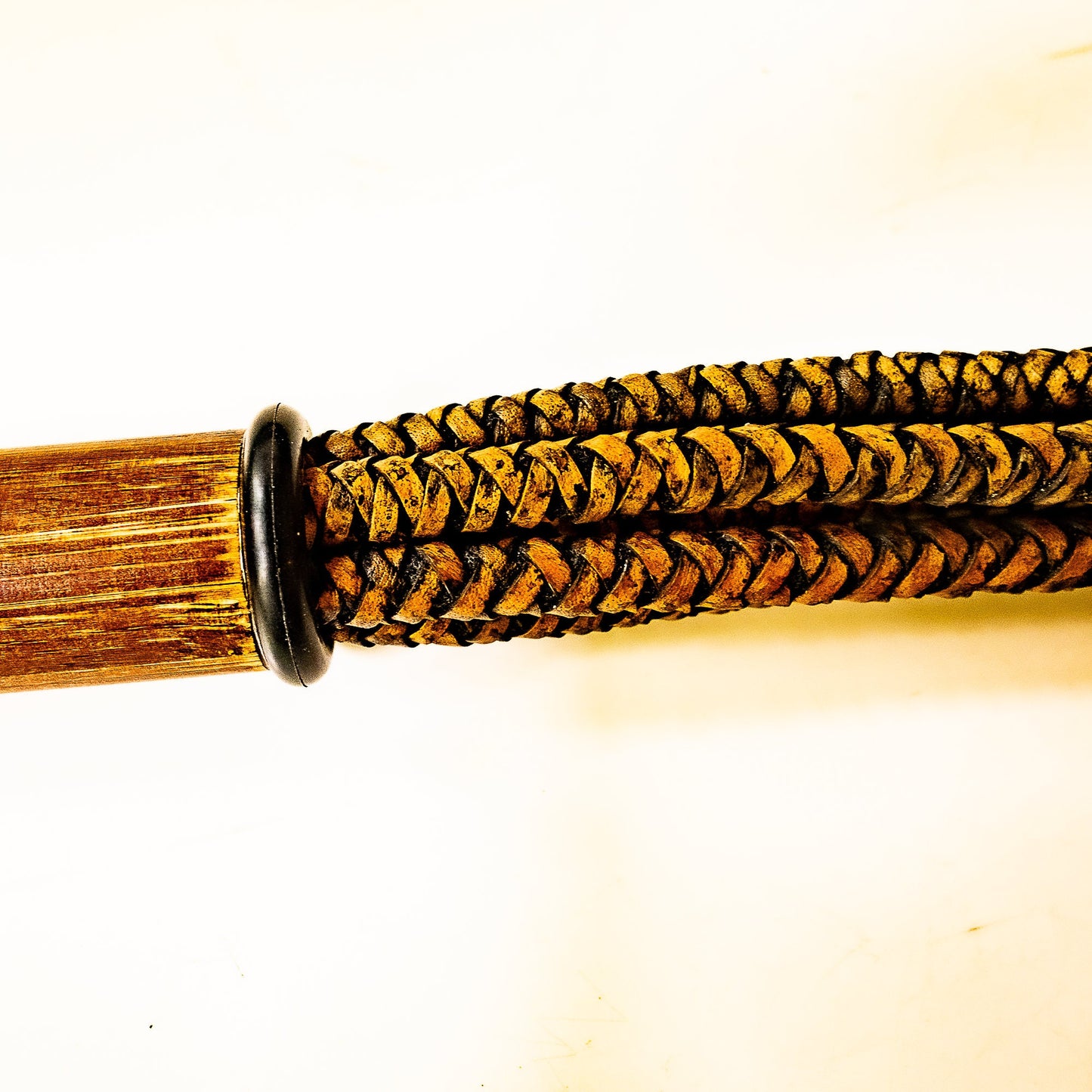 Seven Sisters. 61cm/24" whip with 7 strands