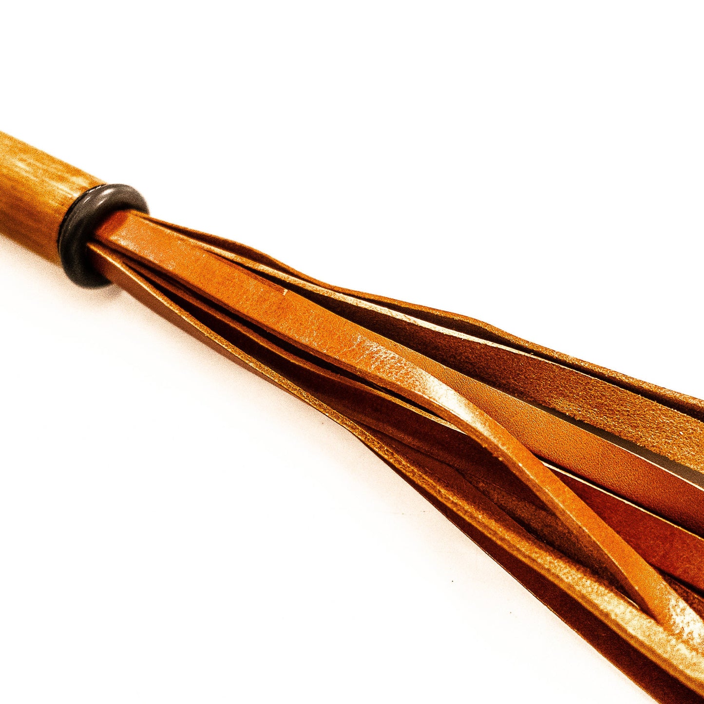 Vero Cuoio/Caramello. 61cm/24" leather flogger