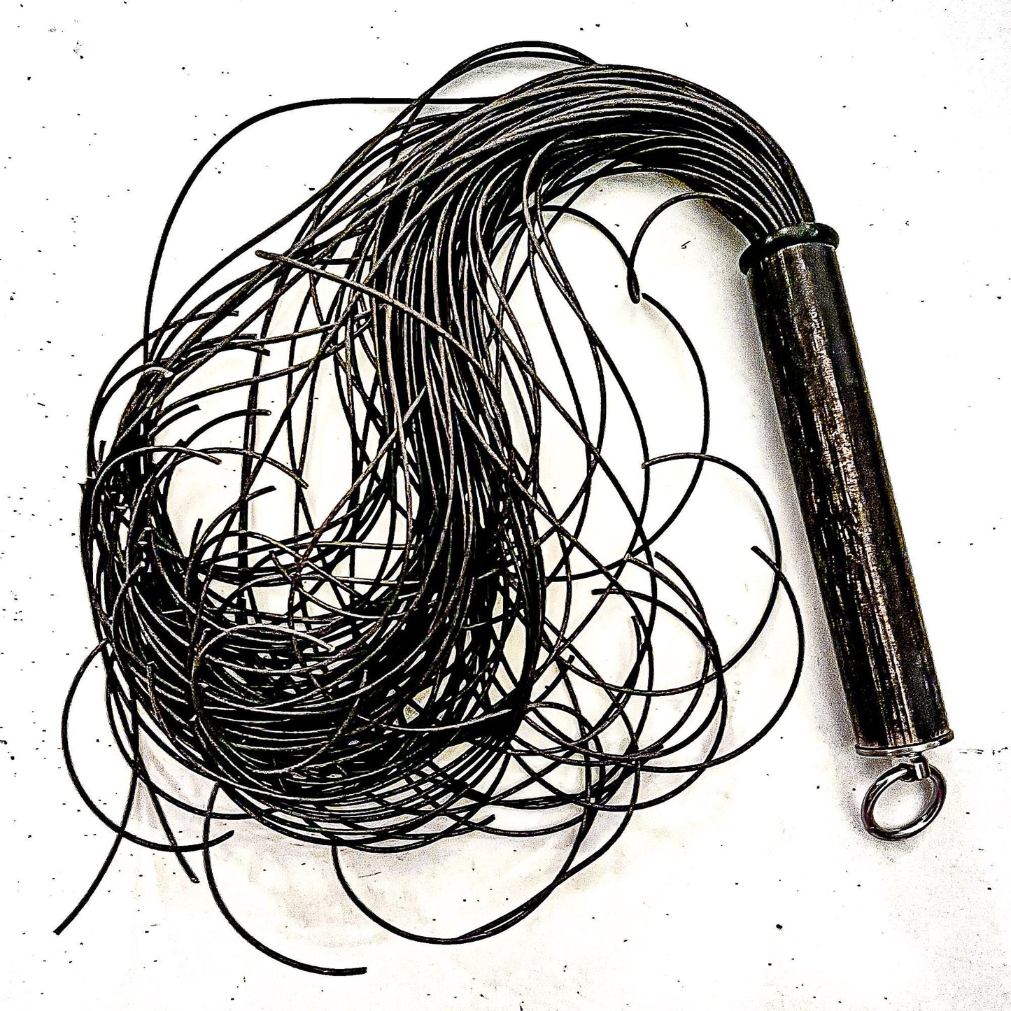 Spaghetti/Sepia. 61cm/24" leather flogger