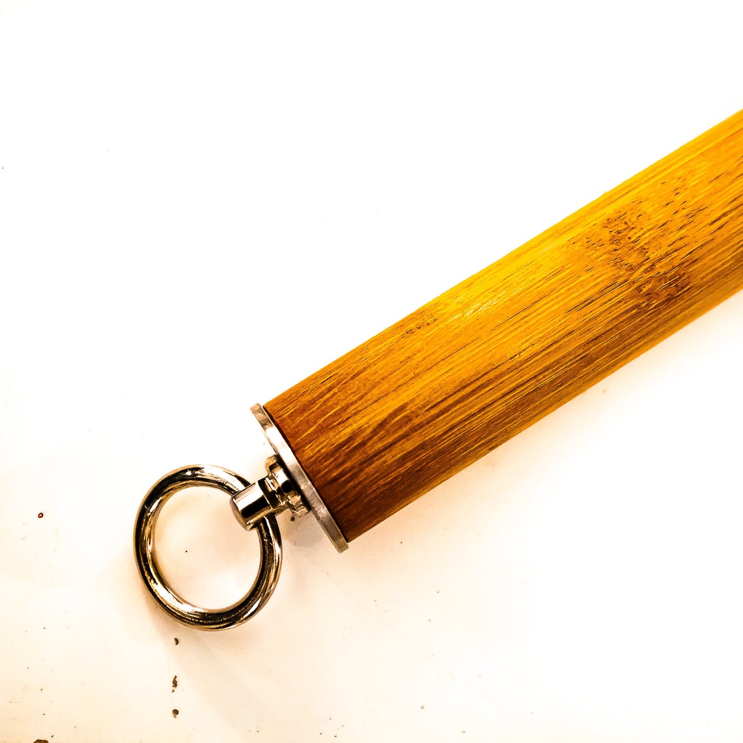 Tawse/Ostrich/Light Amber. 51cm/20", double-tongued paddle made of layered leather with carbon inlay