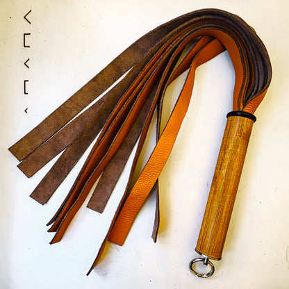 No.2 / Orange. 61cm/24" Lederflogger