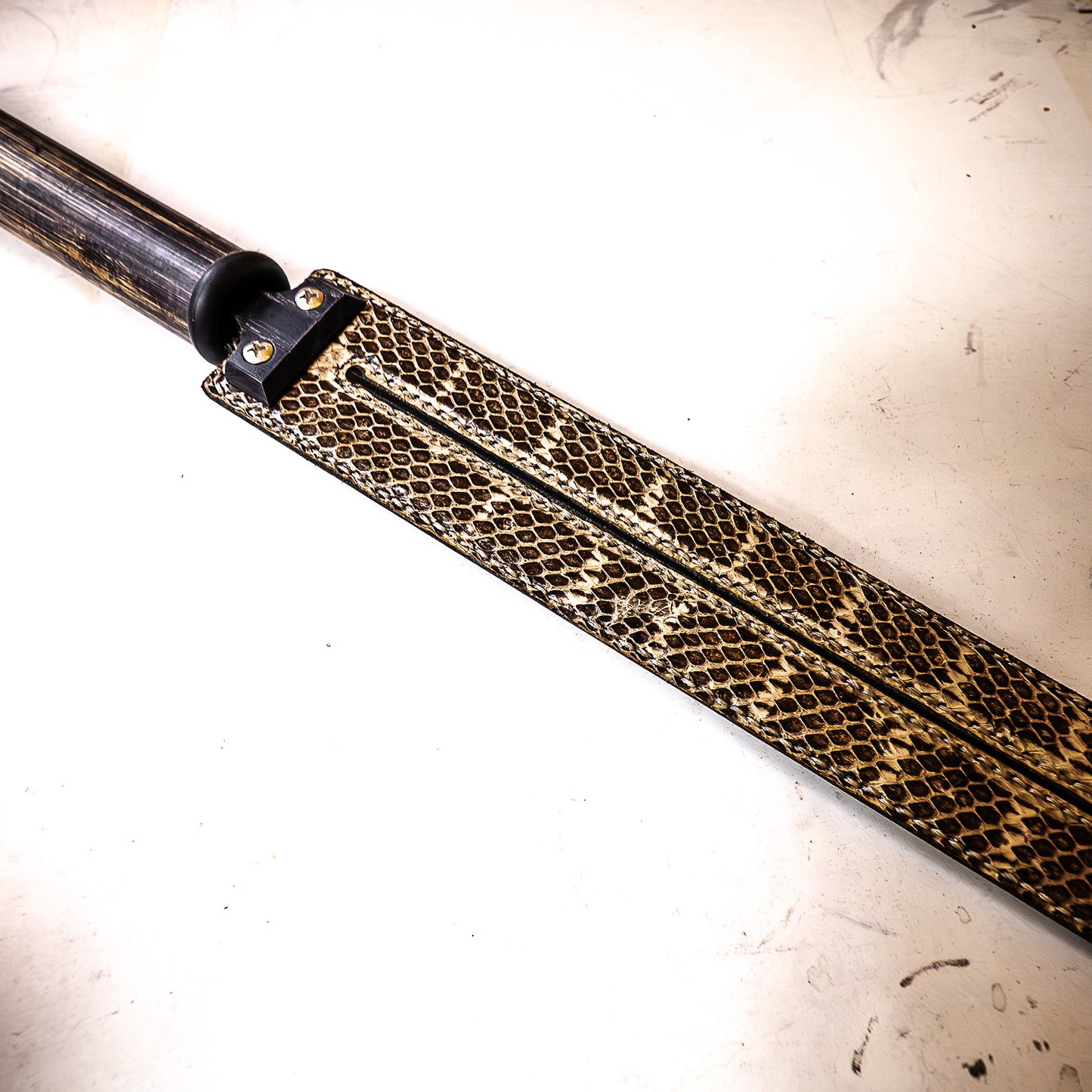 Tawse/Snake. 51cm/20", double-tongued paddle made of layered leather