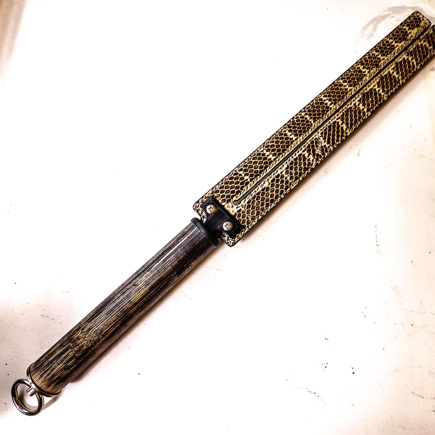 Tawse/Snake. 51cm/20", double-tongued paddle made of layered leather