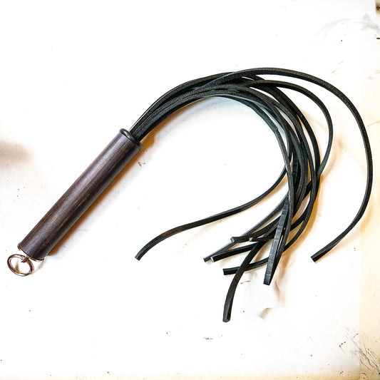 Just Leather / Black. 61cm/24" flogger made of strong leather strips