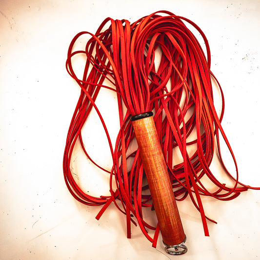 Tagliatelle/Vegan/Pomodoro. 61cm/24" Flogger