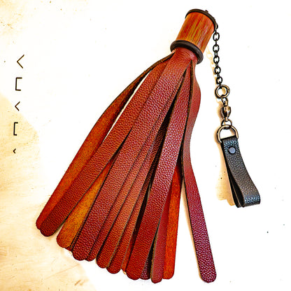 POI/Blutrot Fingerflogger (Paar, je 33cm Leder +  25cm Fingerschlaufen und Kette)