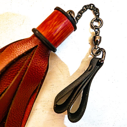 POI/Blutrot Fingerflogger (Paar, je 33cm Leder +  25cm Fingerschlaufen und Kette)