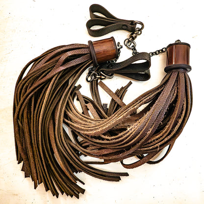 POI/Schoko Fingerflogger (Paar, je 33cm Leder +  25cm Fingerschlaufen und Kette)