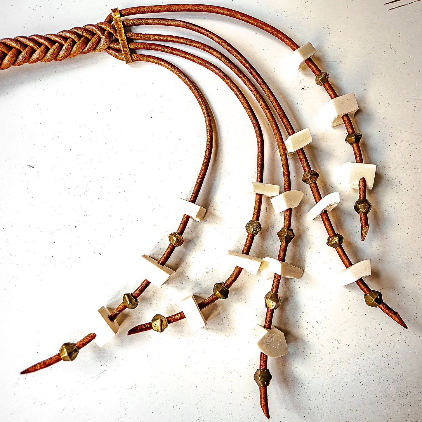 Flagrum Ossarium / 24 Zoll. Roemische Geissel (61cm/24") nach antikem Vorbild