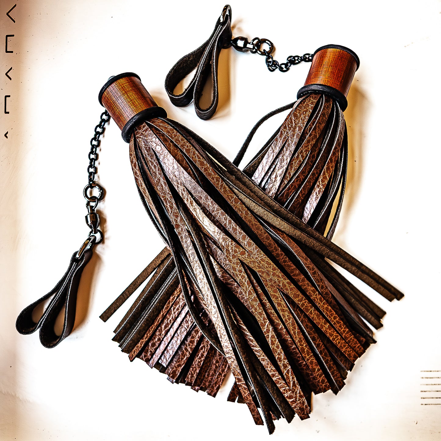 Poi/Chocolate Finger Floggers (pair, each 33cm leather + 25cm finger loops and chain)