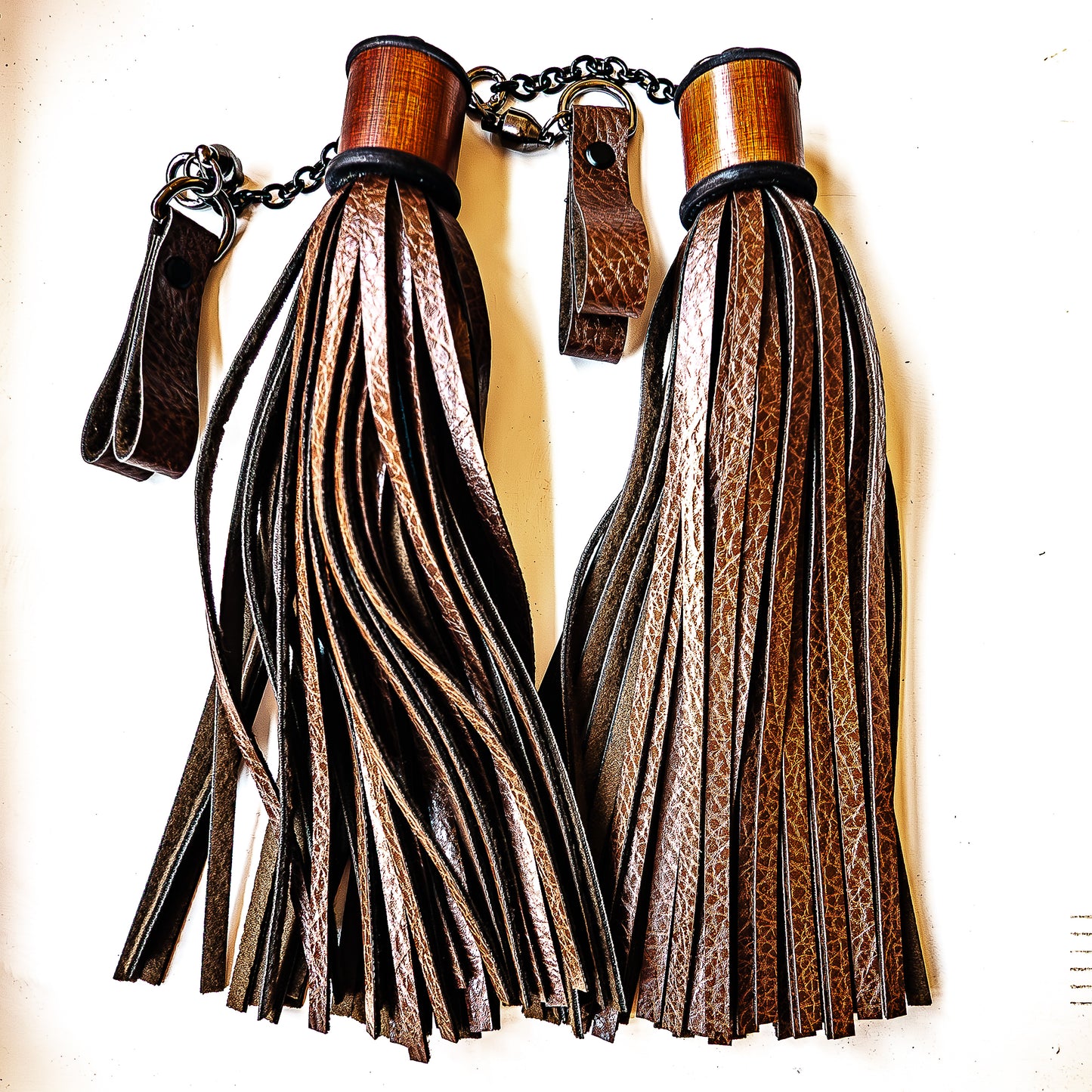 Poi/Chocolate Finger Floggers (pair, each 33cm leather + 25cm finger loops and chain)