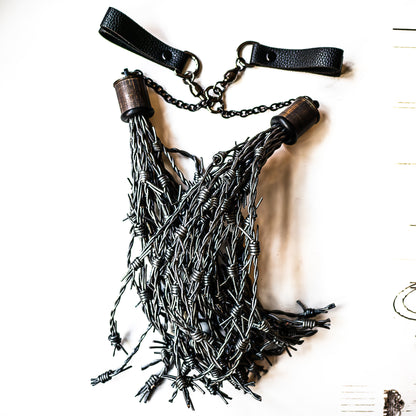 Poi/Stacheldraht. Fingerflogger (Paar mit Stacheldraht-Imitat aus Leder)