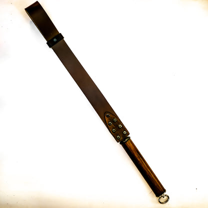 Vaters Gürtel / Braun. Schlaufenpeitsche aus einem echten Gürtel 56cm/22"