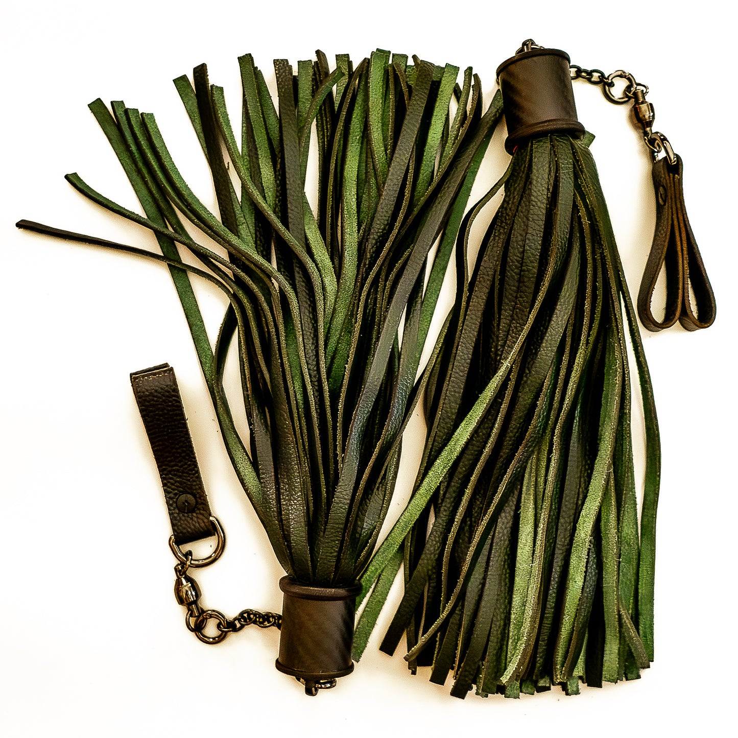 Poi/Fir Green Finger Floggers (pair, each 33cm leather + 25cm finger loops and chain)