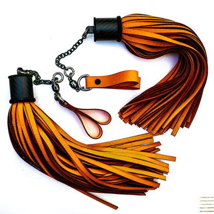 Poi/vegan/Orange. Fingerflogger (Paar, je 33cm Leder +  25cm Fingerschlaufen und Kette)