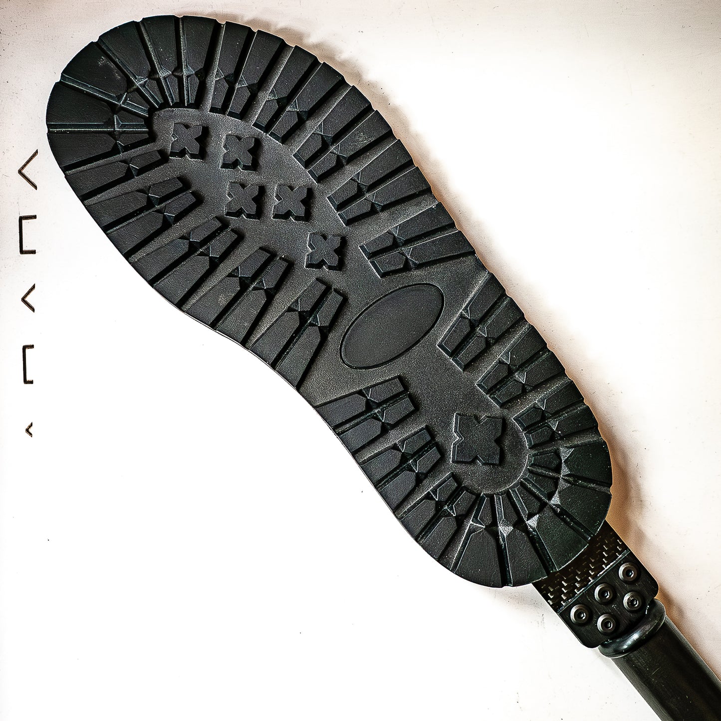 ... Made for Walking: Paddle mit Gummi-Schuhsohle und veganem Leder