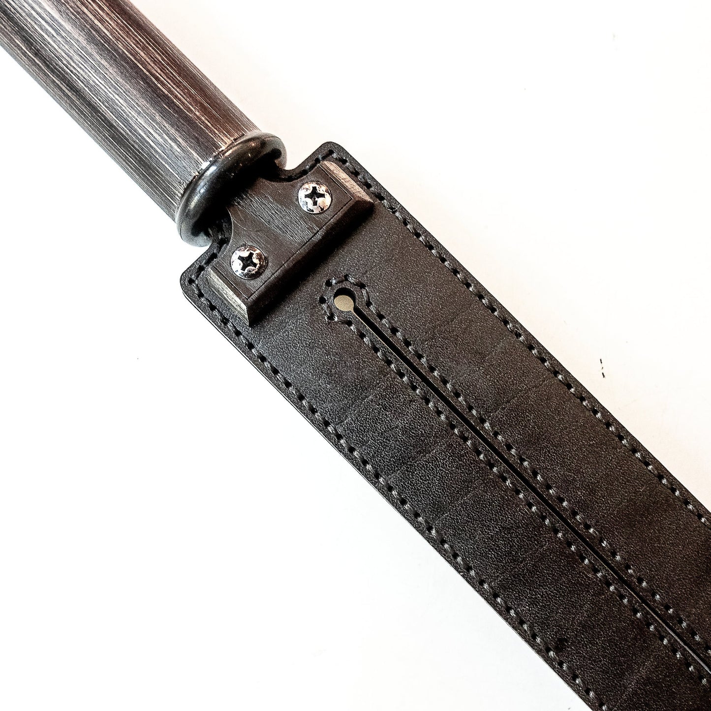 Tawse/Heavy/Black. 51cm/20", double-tongued paddle made of 2 x 4mm thick sole leather