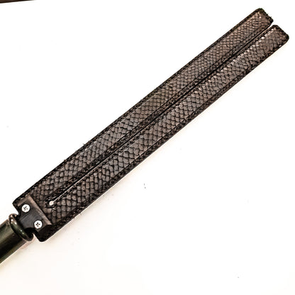 Tawse/Salmon/Black. 51cm/20", double-tongued paddle made of layered leather with carbon inlay